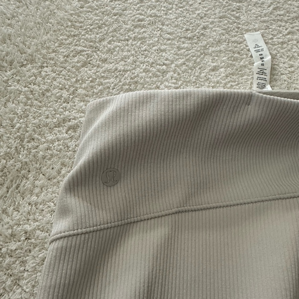 lululemon athletica Cream Trousers - Picture 6 of 6